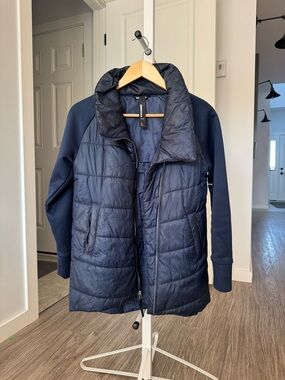 Mondetta Navy Quilted Hybrid Puffer Jacket